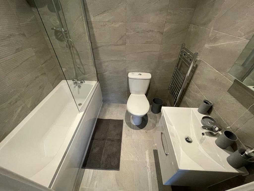 Kingsbridge Point - Cosy One Bed Apartments Near Town Centre, Swindon Eksteriør bilde