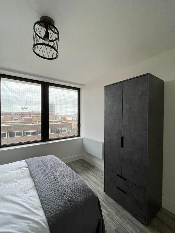 Kingsbridge Point - Cosy One Bed Apartments Near Town Centre, Swindon Eksteriør bilde