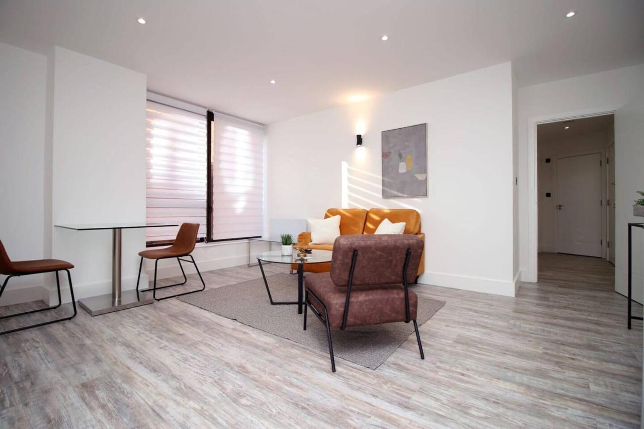 Kingsbridge Point - Cosy One Bed Apartments Near Town Centre, Swindon Eksteriør bilde