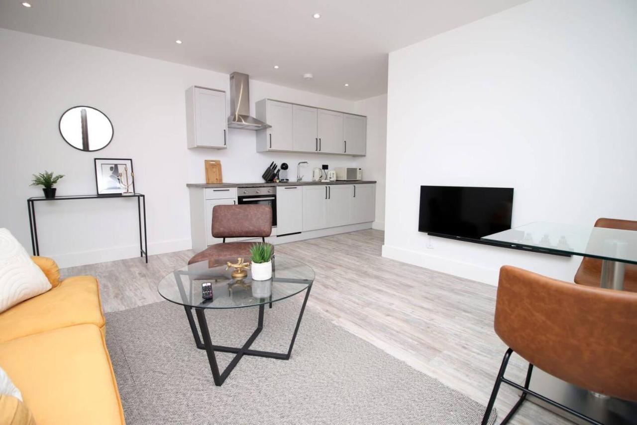 Kingsbridge Point - Cosy One Bed Apartments Near Town Centre, Swindon Eksteriør bilde
