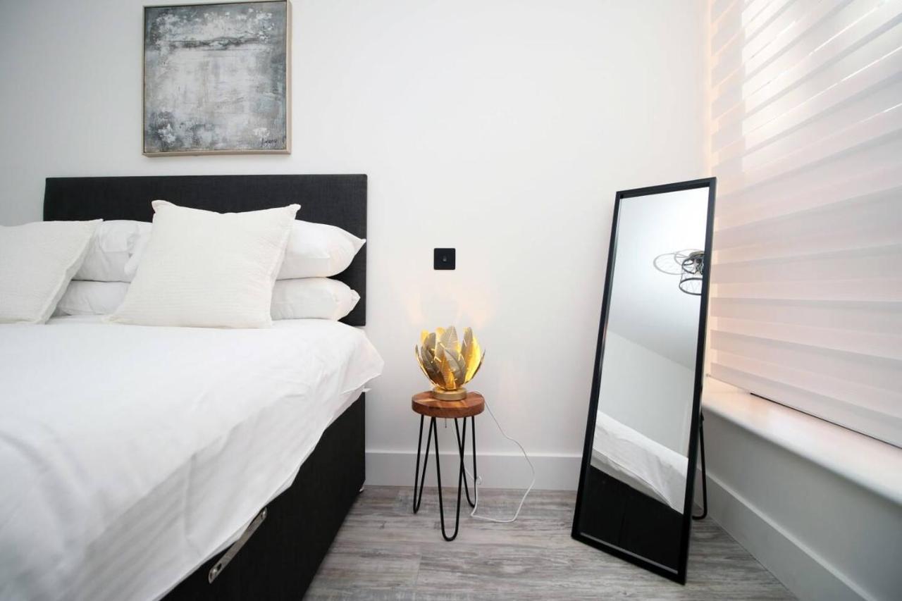 Kingsbridge Point - Cosy One Bed Apartments Near Town Centre, Swindon Eksteriør bilde