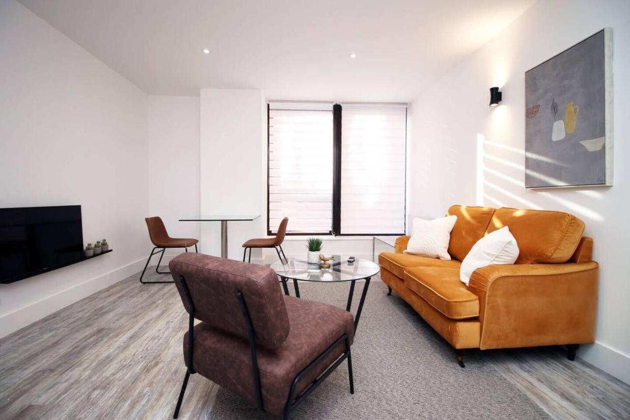 Kingsbridge Point - Cosy One Bed Apartments Near Town Centre, Swindon Eksteriør bilde