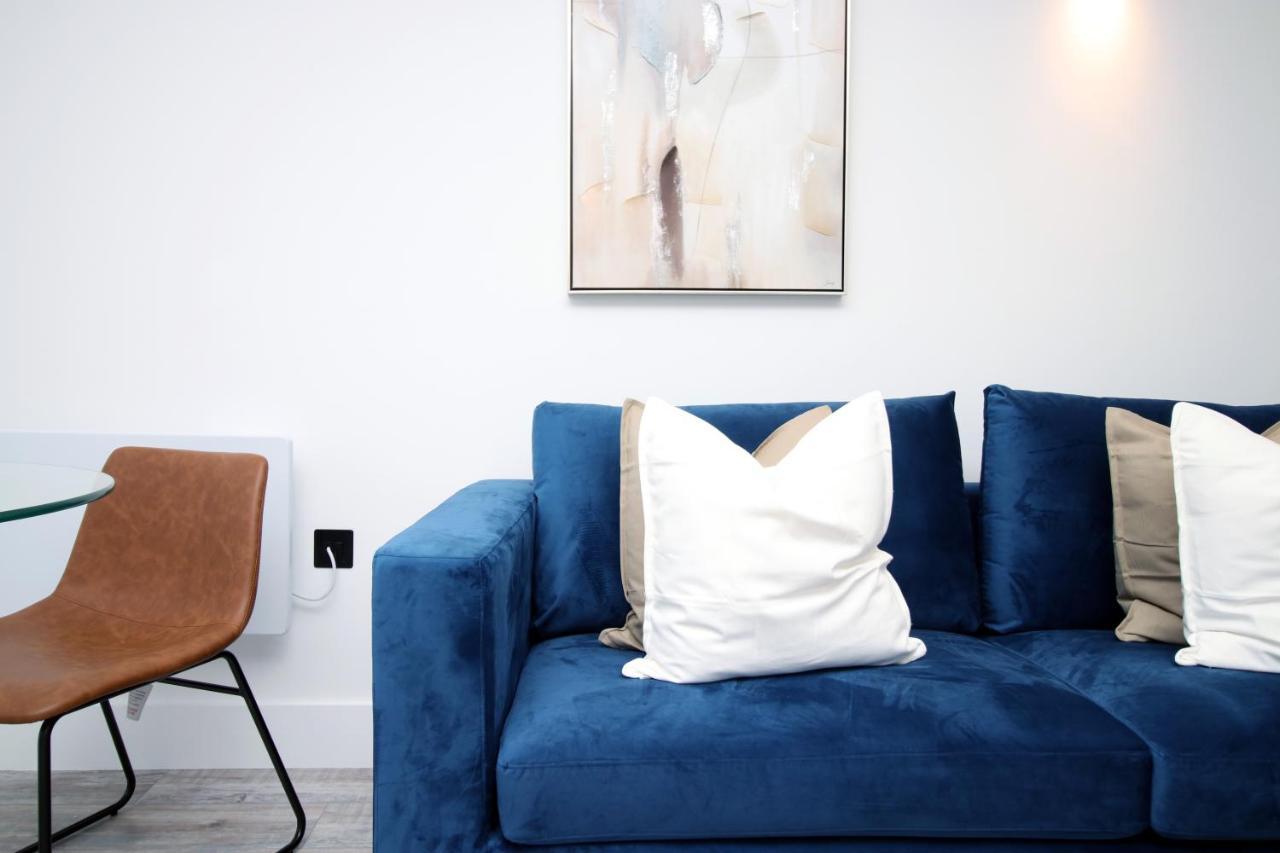 Kingsbridge Point - Cosy One Bed Apartments Near Town Centre, Swindon Eksteriør bilde
