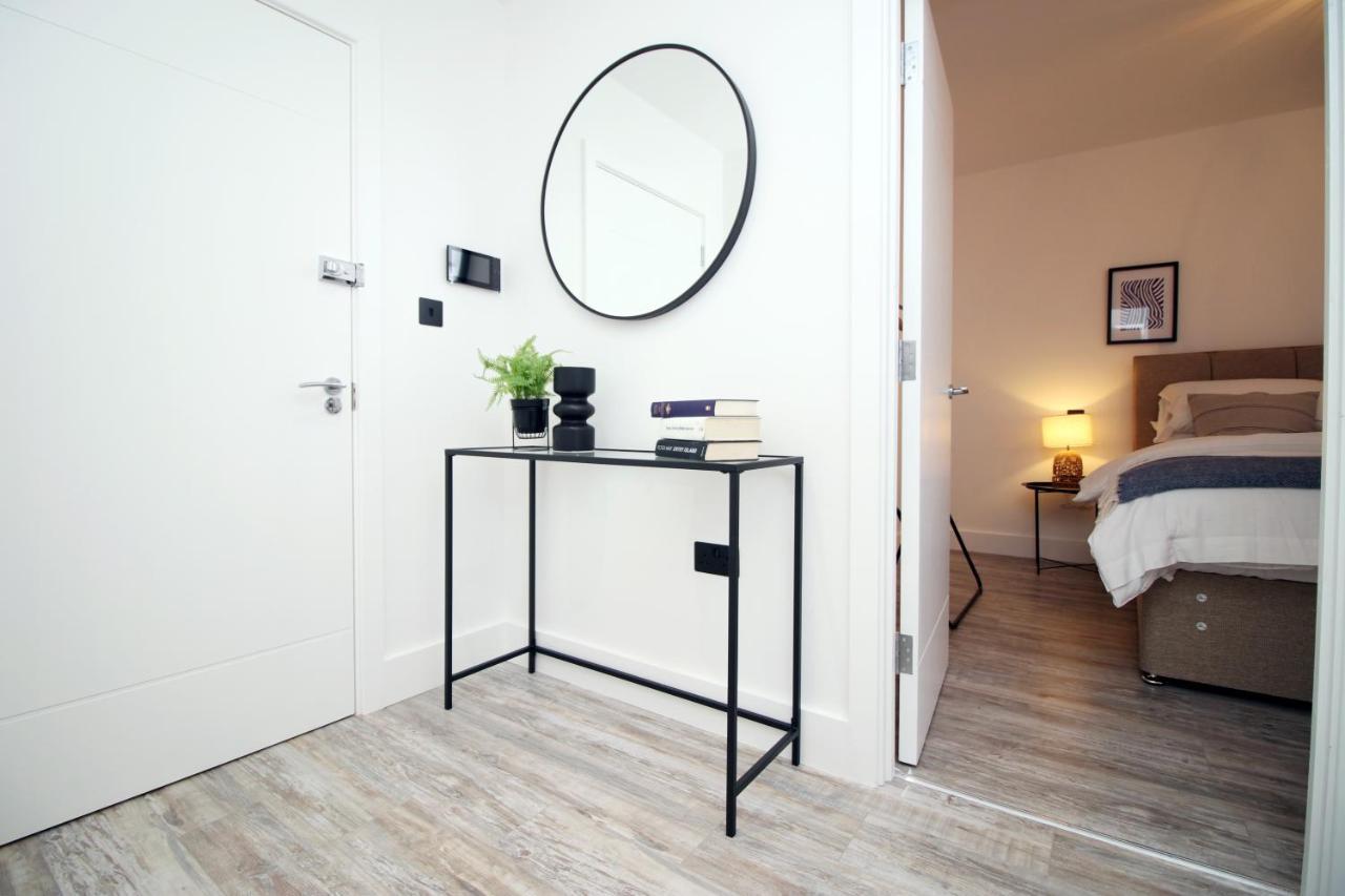 Kingsbridge Point - Cosy One Bed Apartments Near Town Centre, Swindon Eksteriør bilde